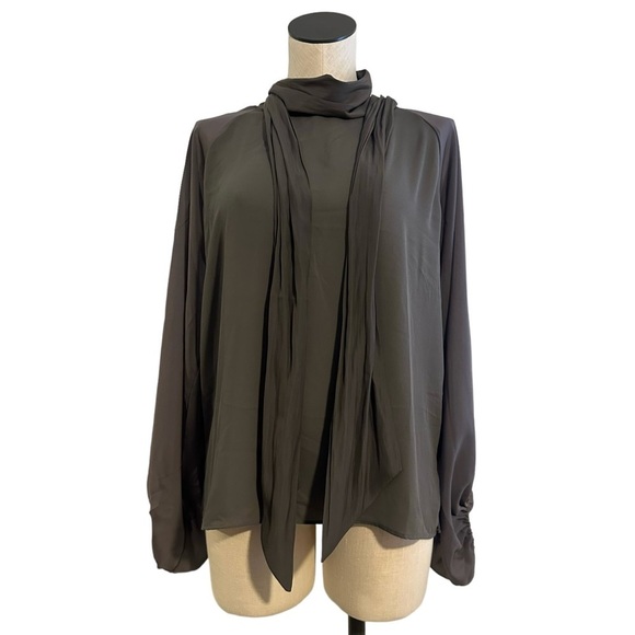 LOLA & SOPHIE New Gray Tied Neck Secretary Turtleneck Silky Peasant Blouse Flaw - Picture 12 of 12